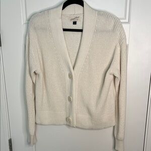 Universal Thread Women's Cream Cardigan Sweater
